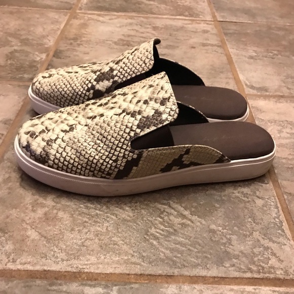 Snakeskin pattern love and legend mule sneakers. - Picture 3 of 5